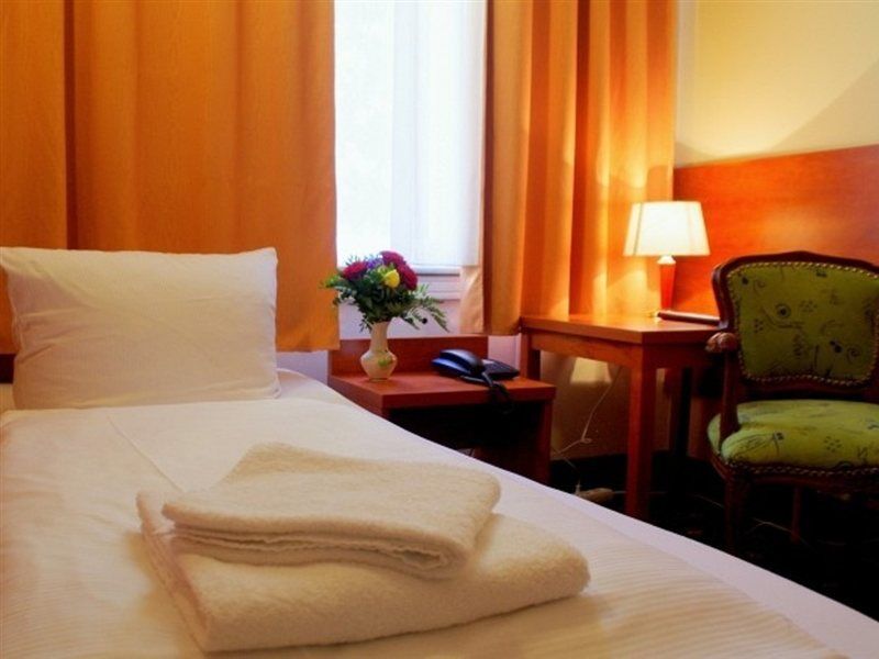 City Hotel Am Kurfuerstendamm Berlin Exterior foto